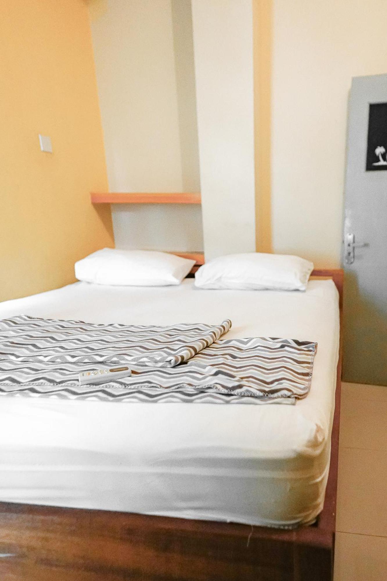 Kokos Hostel Padang City 外观 照片
