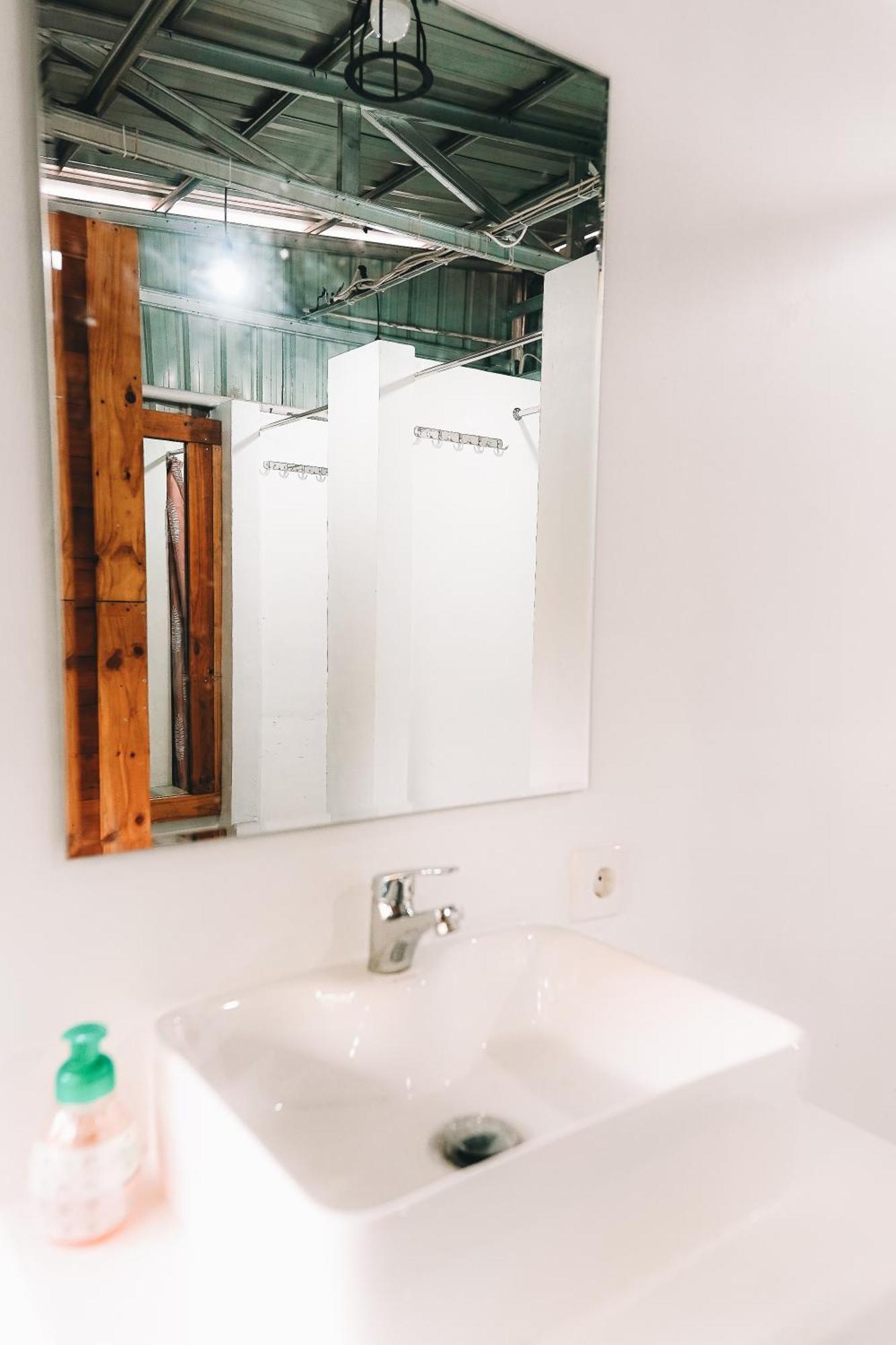 Kokos Hostel Padang City 外观 照片