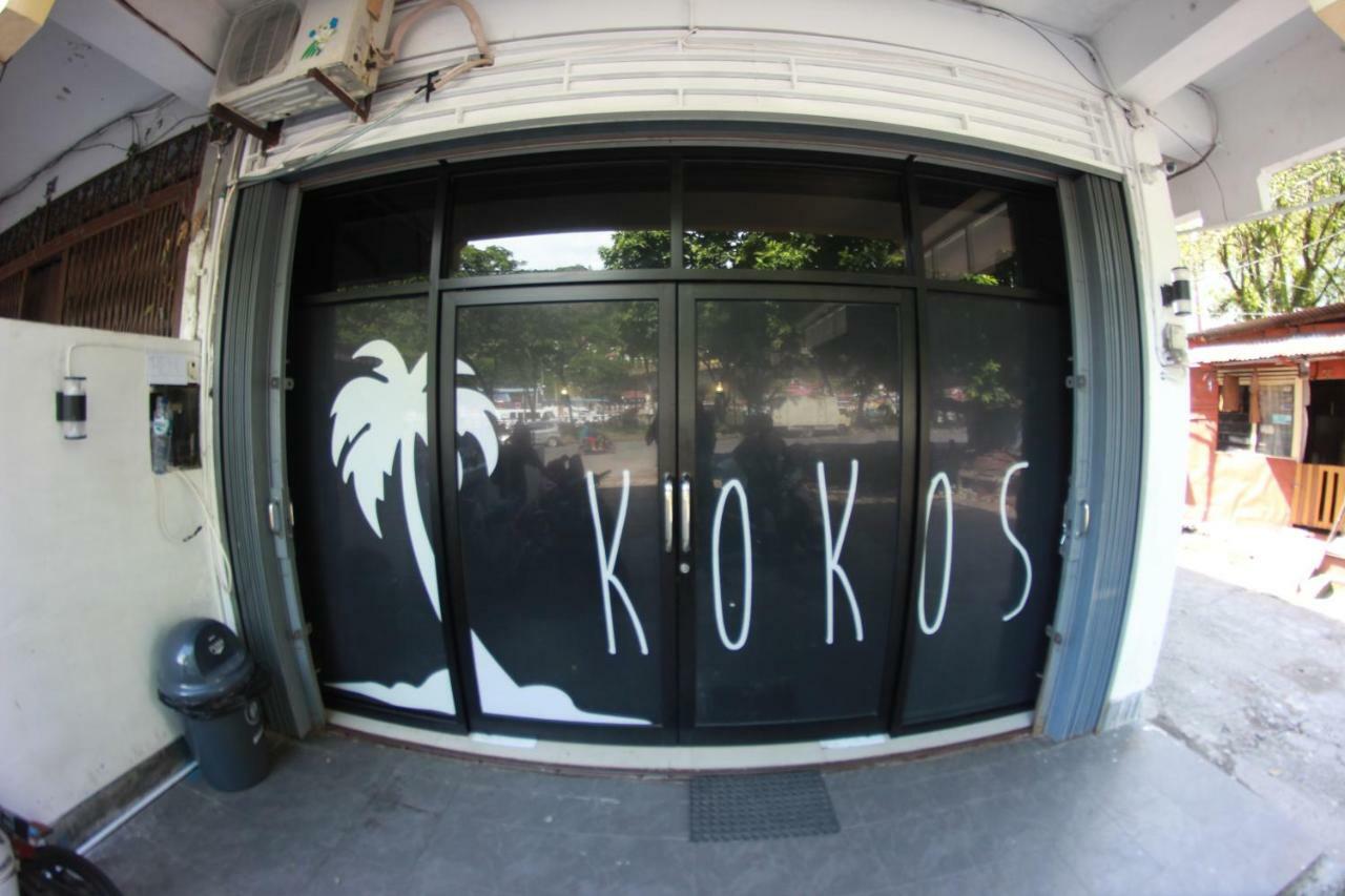 Kokos Hostel Padang City 外观 照片