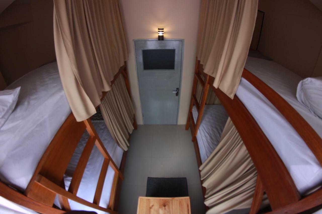 Kokos Hostel Padang City 外观 照片